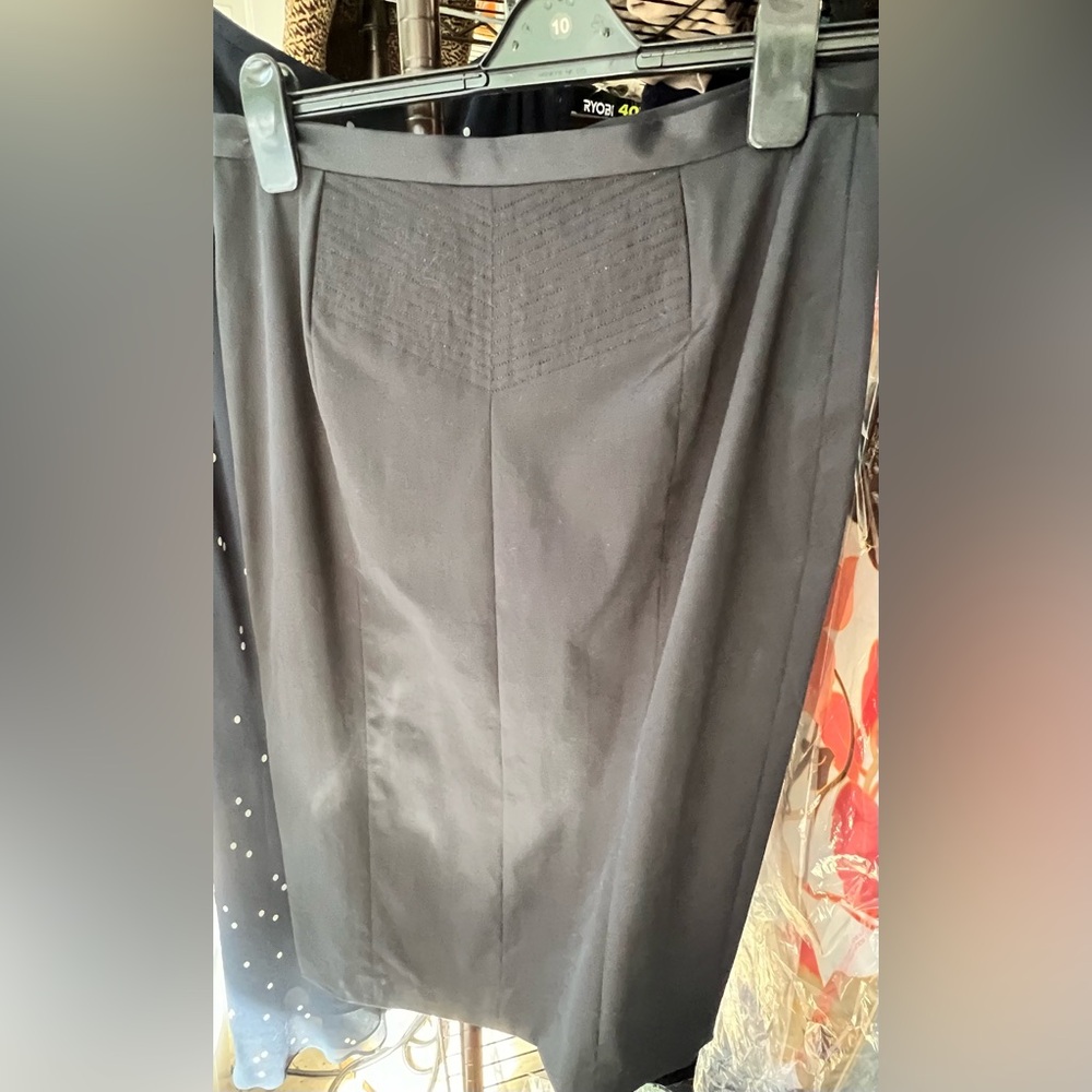 NWT Don Caster Elegant Black Women's Skirt l 10
